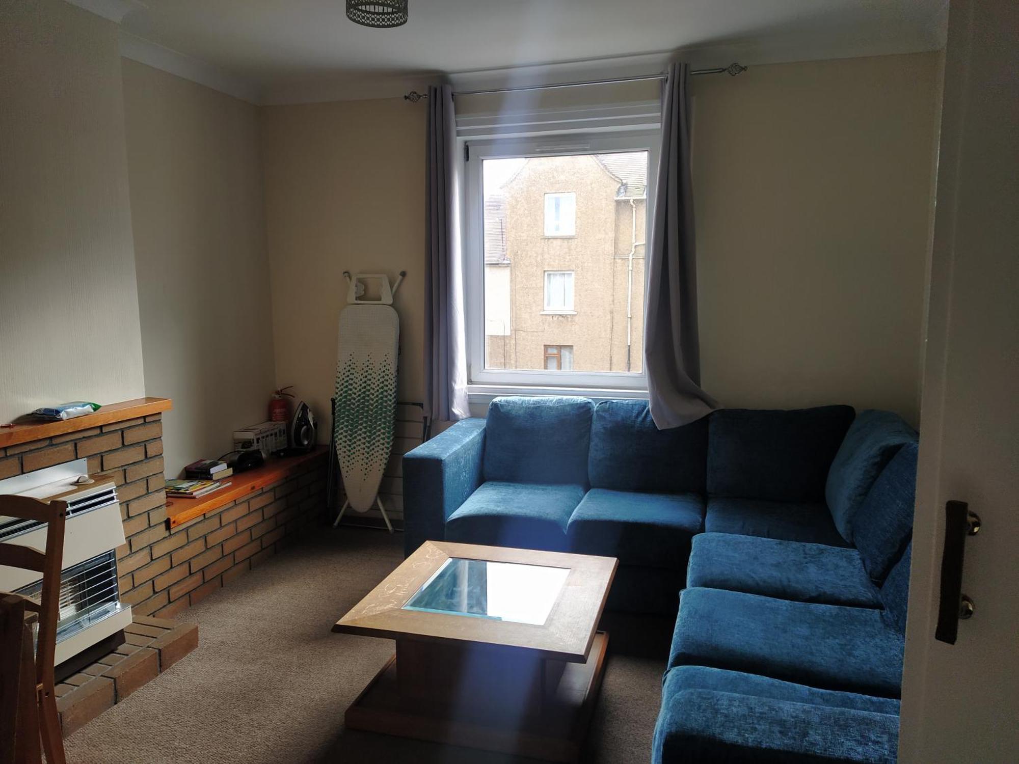 Self Catering 2 Bedroom Flat, Frequent Buses, 1-Minute Walk To Bus Stop, 20 Minutes To City Center Edinburgh Exterior foto